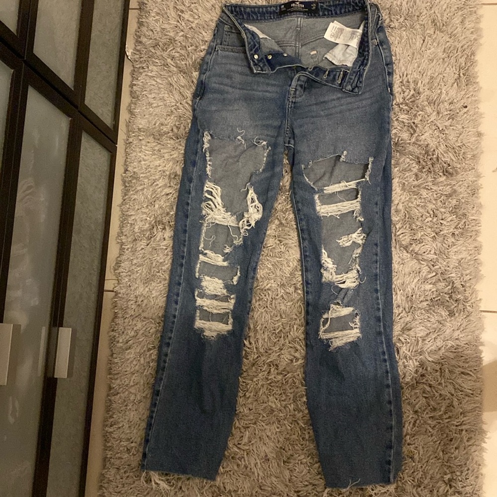 Hollister Ultra High-Rise vintage straight jeans